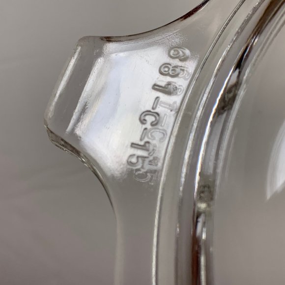 Pyrex Vintage Round Clear Glass Dish with Lid #019 - Picture 6 of 9